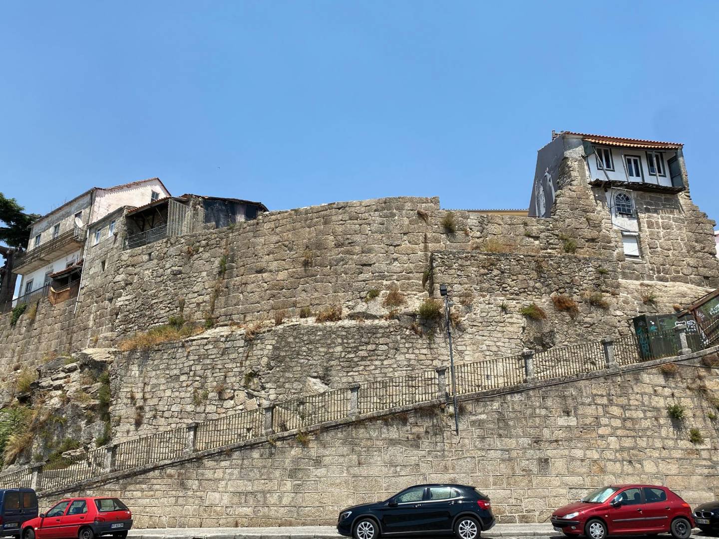 Muralhas Da Cidade Da Covilha