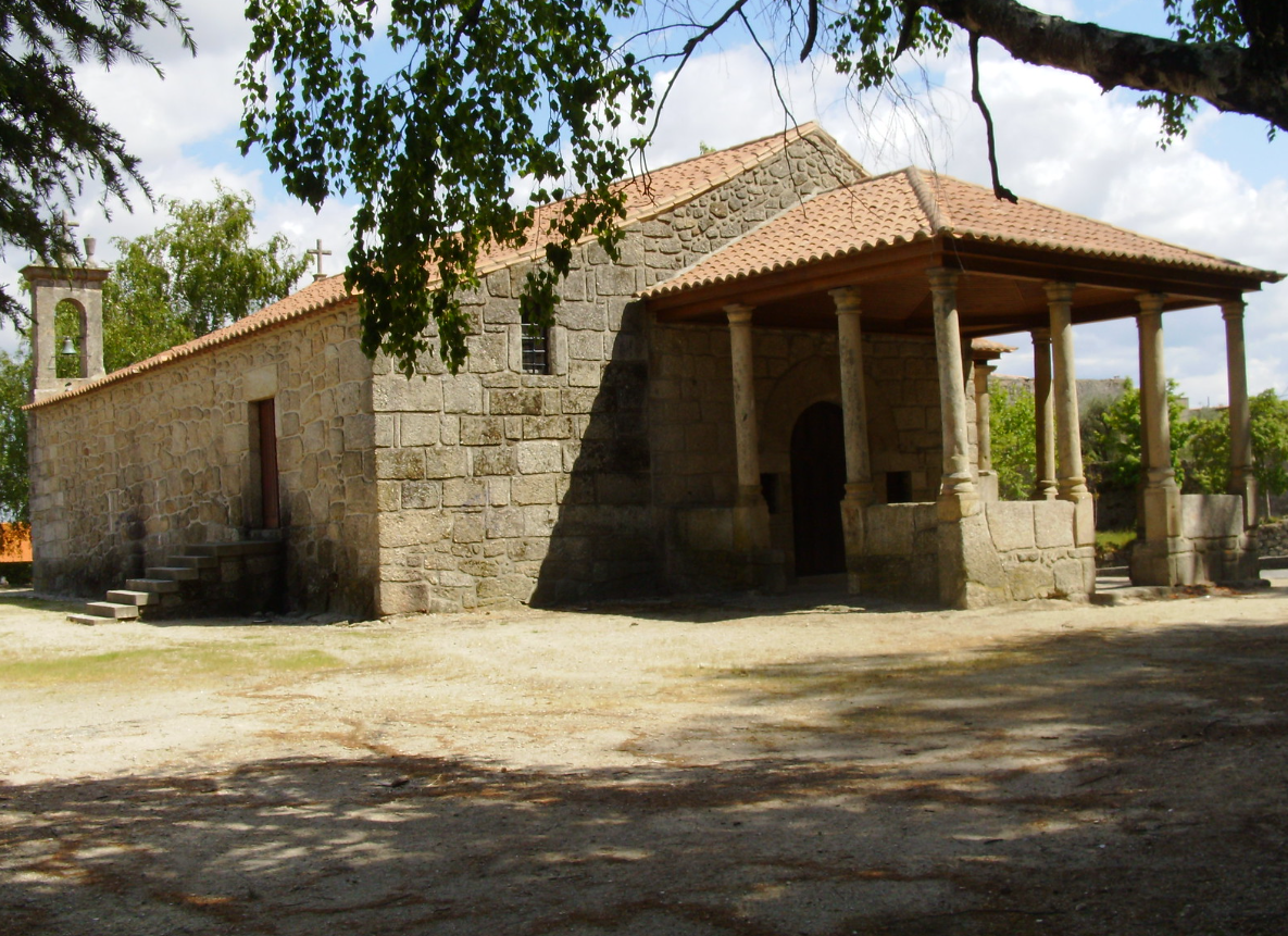 Capela Santa Cruz Do Calvario